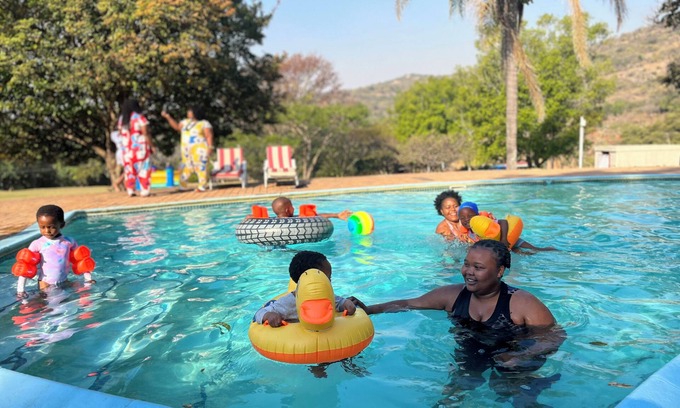 White River Cabin | Near Big 5 Numbi Lodge