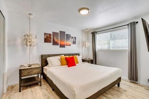 Sugar House Apartment | Near City Center - Full Kitchen - Fast Wi-Fi
