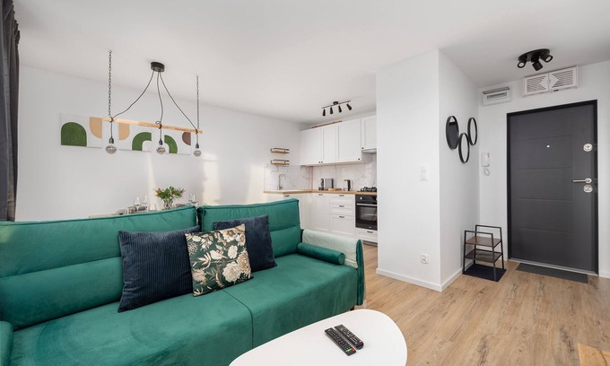 Nowe Miasto Apartment | Near the Warta River Poznan by Renters