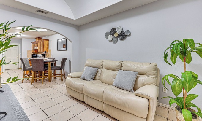 Palmhurst Apartment | Near UTRGV & State Park: Cozy Mission Unit