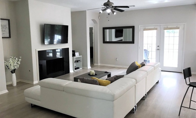 Cinco Ranch House | Neat Home, great location,close to restaurants, shopping areas and family activi