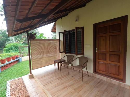 Kumarakom House | Neelambari