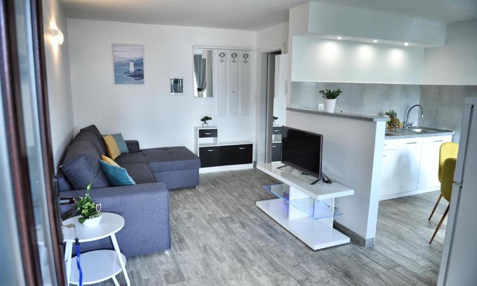 Sarsoni Apartment | Nelly Apartment