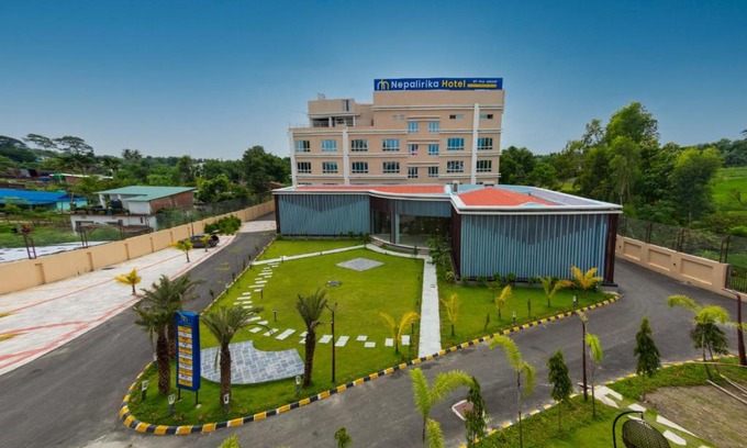 Nepal Hotel | Nepalirika Hotel Biratchowk
