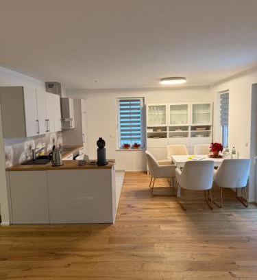 Deidesheim Apartment | Neubau-Oase am Weinbergsrand