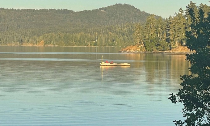 Sooke House | New 1 bedroom Sooke oceanfront guest suite