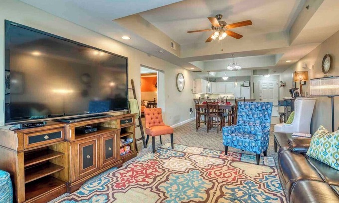 Bluff City Condo | NEW! 2BR/2BA Bristol Speedway,Elevator, One Level