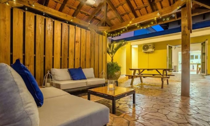 Oranjestad Villa | NEW 6br6 5BA Villa 200m to Beach w Privatepool