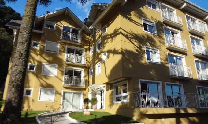 Vila Suica Apartment | NEW AND EXCELLENT 2D COMPLETE FOR 10 PEOPLE IN THE CENTER IN BORGES.