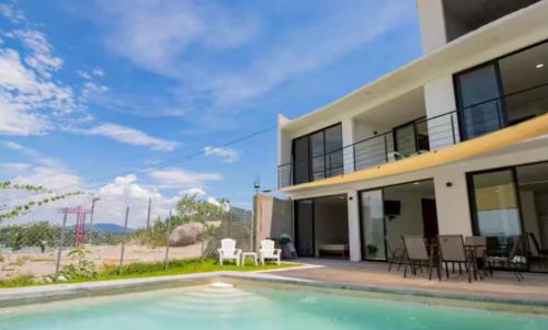 Tequesquitengo Apartment | New Bamboo Kuri Pool and Fun