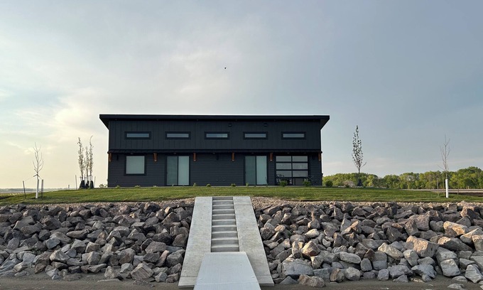 Hamlin County House | “New build” Lake Poinsett Cabin/house