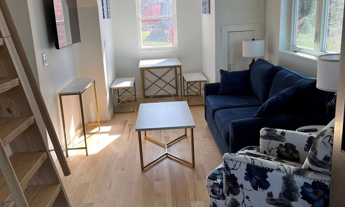 Wildwood Apartment | New charming 2-bedroom treetop apartment with WiFi, AC, playground, garage.