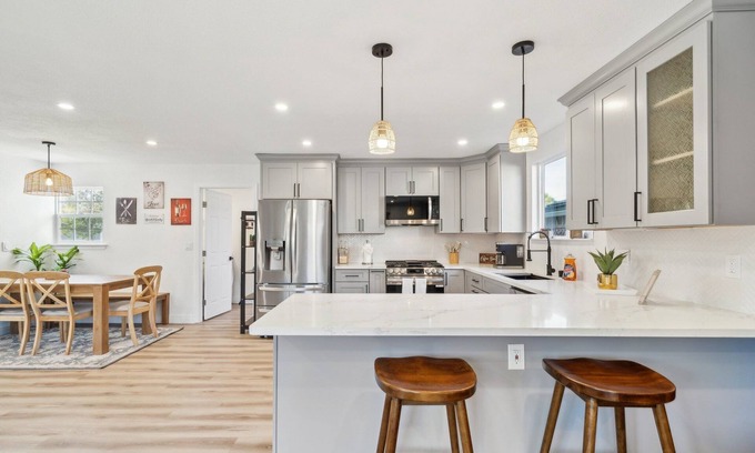 Livermore House | NEW! Cozy Home with Hot Tub | Family-Friendly Yard