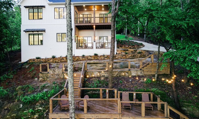 Arley House | NEW: Dwell at Smith Lake: Luxury Lake Home, Sleeps 22, Kayaks + Water Slide!
