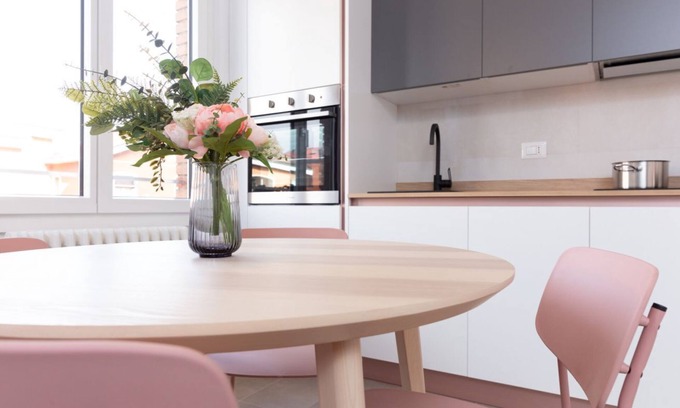 Melegnano Apartment | New Exclusive Melegnano Apartments- Near train station X4