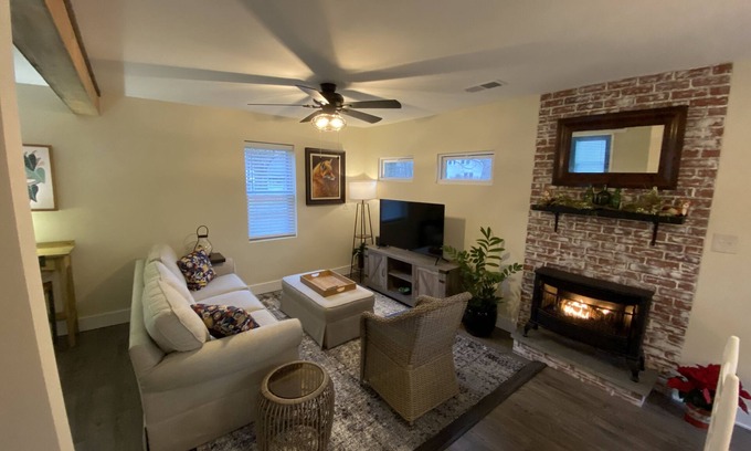 Bridgeton Townshp Cottage | New! Fox Ridge Cottage! Pets welcome!