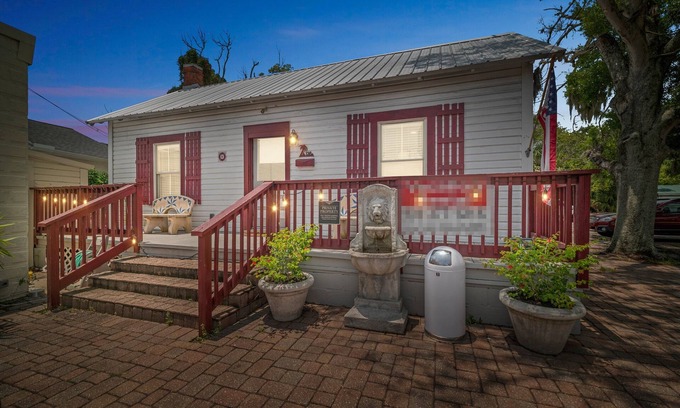St. Augustine Cottage | NEW! Historic St Augustine Getaway Near Downtown