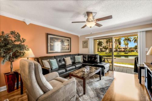 Isla del Sol House | New Listing Ground Floor Vista Verde East Pond