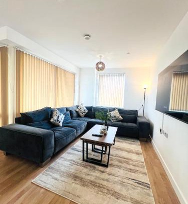 Gascoigne Apartment | New Luxurious 2 Bedroom Apartment in East London!