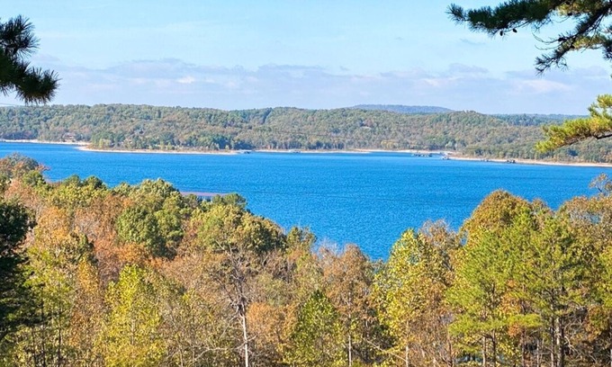 Rogers Cottage | NEW! Luxury cottage with epic lake view