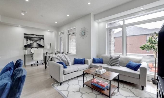 Ajax House | New Modern 3bed Home | Thermëa Spa | Casino |Beach