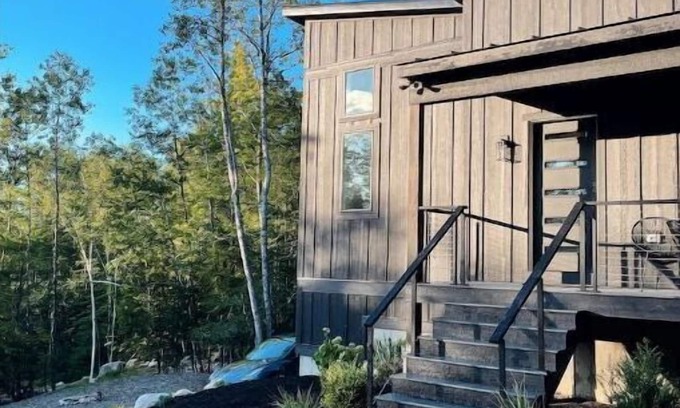 Harrison House | New Modern Cabin with Lake Access!