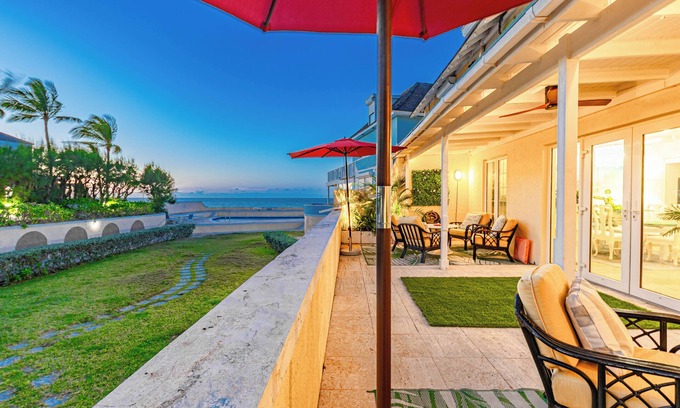 Westward Villas Subdivision House | NEW: Oceanfront 5BR House sleep 13 - Pool, Cable Beach, Private Patio