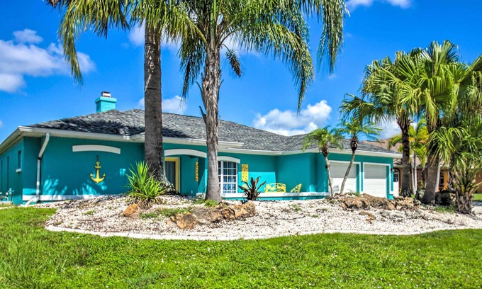 Deep Creek House | NEW! Punta Gorda Retreat w/ Heated Pool & Lanai!