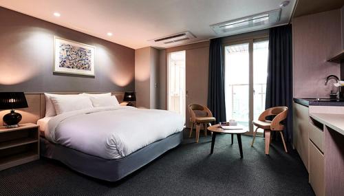 Jinju Hotel | New Raon Stay