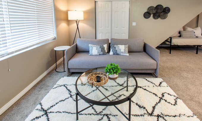 Todd Creek House | NEW Renovated Guest Suite | 30 min to DIA & DEN