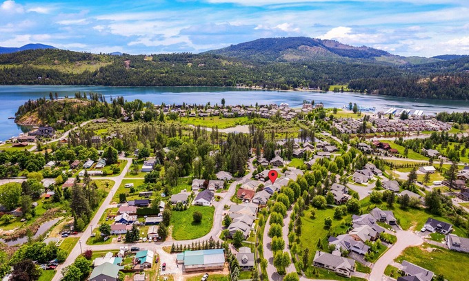 Dover Bay House | NEW: Schweitzer & Dover Bay – Ski, Lake, Dine