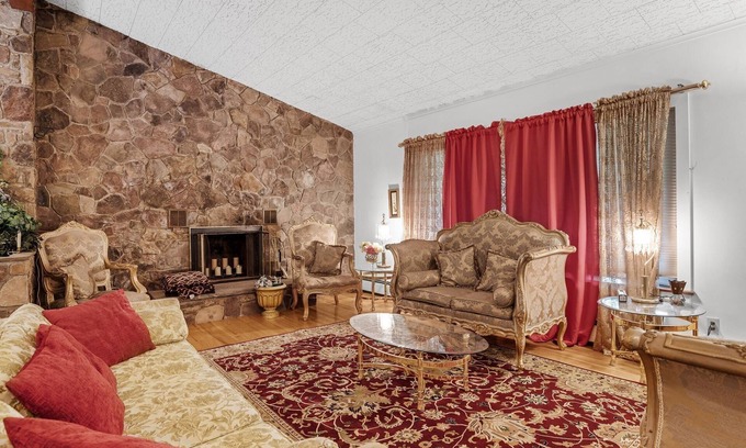 Unadilla House | NEW! Sidney Lodging (3-Bedroom Home) - Pets Allowed
