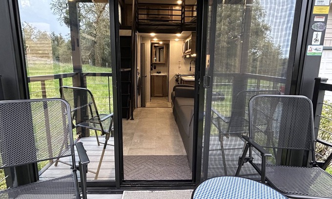 Penn Valley House | New tiny house near Grass Valley on shared 5 acre wooded lot! Hot tub access!