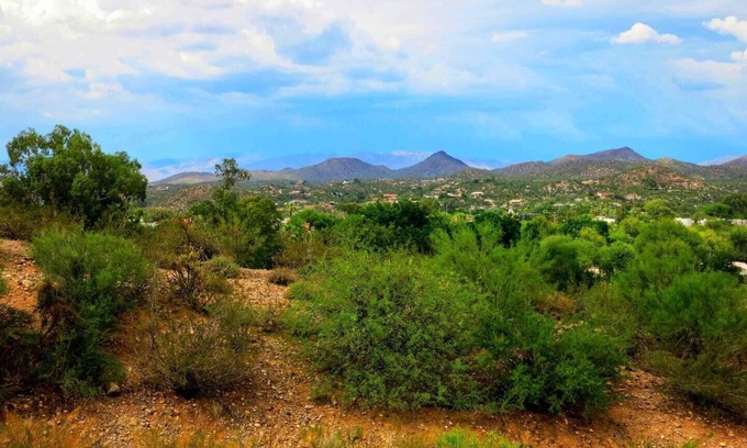 Pleasant Valley House | New to VRBO! Home with open view in beautiful Wickenburg with WiFi, AC