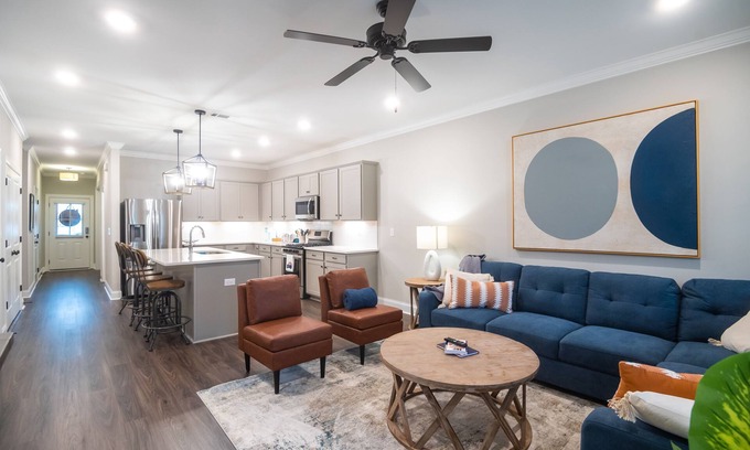 Auburn - Opelika House | New Townhouse w/Game Room & Nintendo 64 - Right Off 280