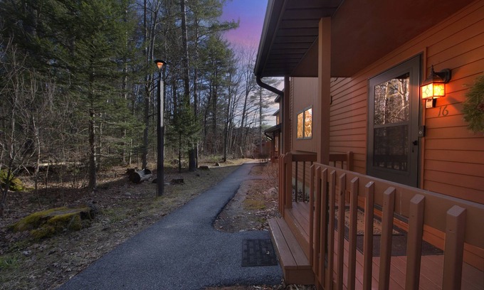 North Creek House | NEW! Uncas 16N - Spacious & Scenic Townhome by The Summit at Gore Mountain