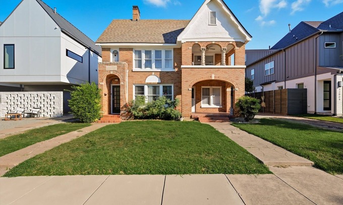 Park Cities House | New! University Park | SMU Campus 1 block 1st FL