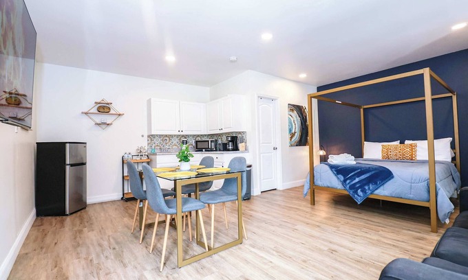 Orlando Apartment | NEW5 APT NrUCF PETSOK PRIVATE patioENTRY LAUNDRY