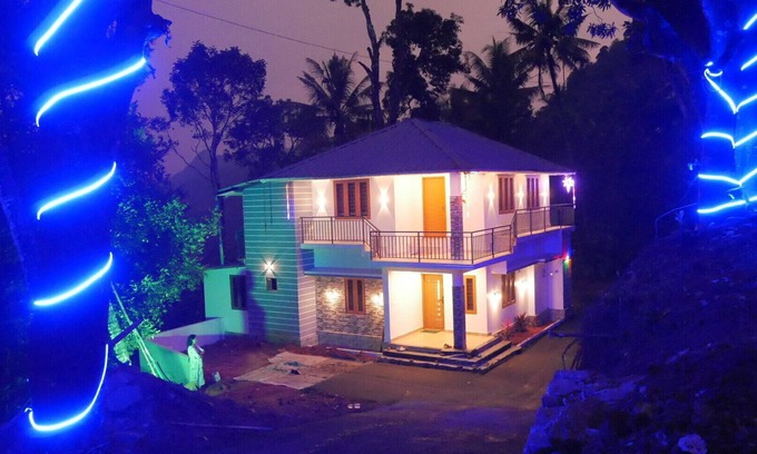 Todupulai Villa | NewCastle Holidays & Resort-5 BHK Entire Property near Idukki & Munnar