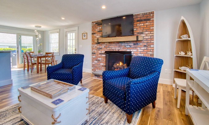 Siasconset Cottage | Newly remodeled cottage on a shell street in Siasconset, MA - Nantucket Island