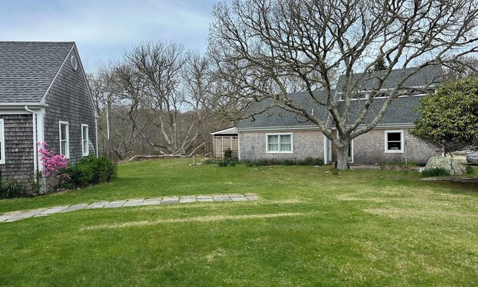 Chilmark Cottage | Newly Renovated Charming Guest House in Chilmark with WiFi, AC, Covered Porch