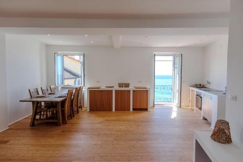Sori Apartment | Newly Renovated Ocean View Flat