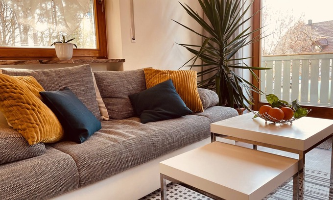 Aue Apartment | Newly renovated with south-facing balcony - large bathroom and large dining area - 65 sqm