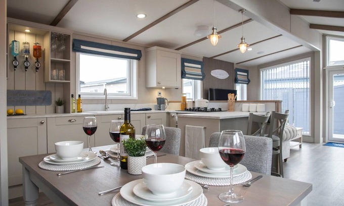 Truro Hotel | Newperran Holiday Park