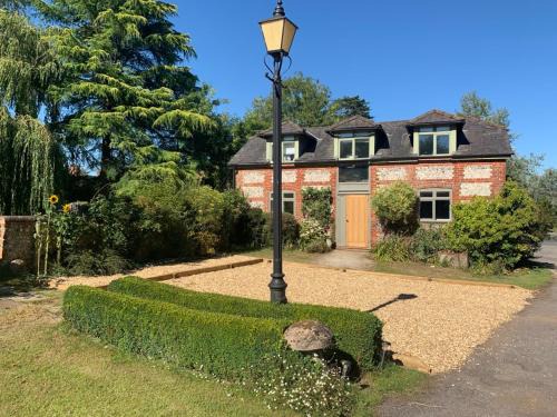 Whiteparish Apartment | Newton Farmhouse