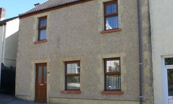 Mumbles House | Newton Road - Five Bedroom House, Sleeps 10