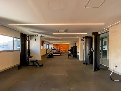 Pinheiros House | Nex One Faria Lima - with swimming pool 2 minutes from the subway