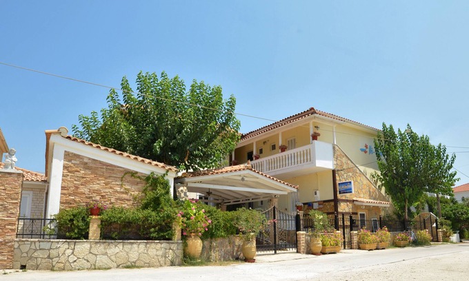 Agios Sostis Apartment | Ni-Mar Studios & Apartments