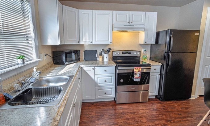 Arena District House | Nice 3br/2ba Near Downtown 2 min At&t Center