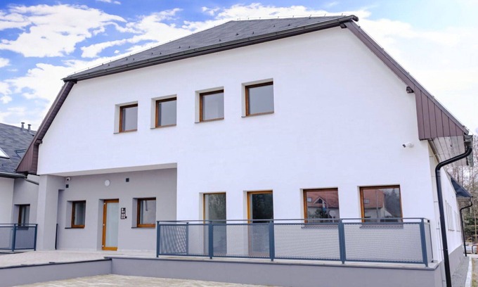 Trebon Apartment | Nice apartment for 5 guests with WIFI, TV, terrace, panoramic view and parking